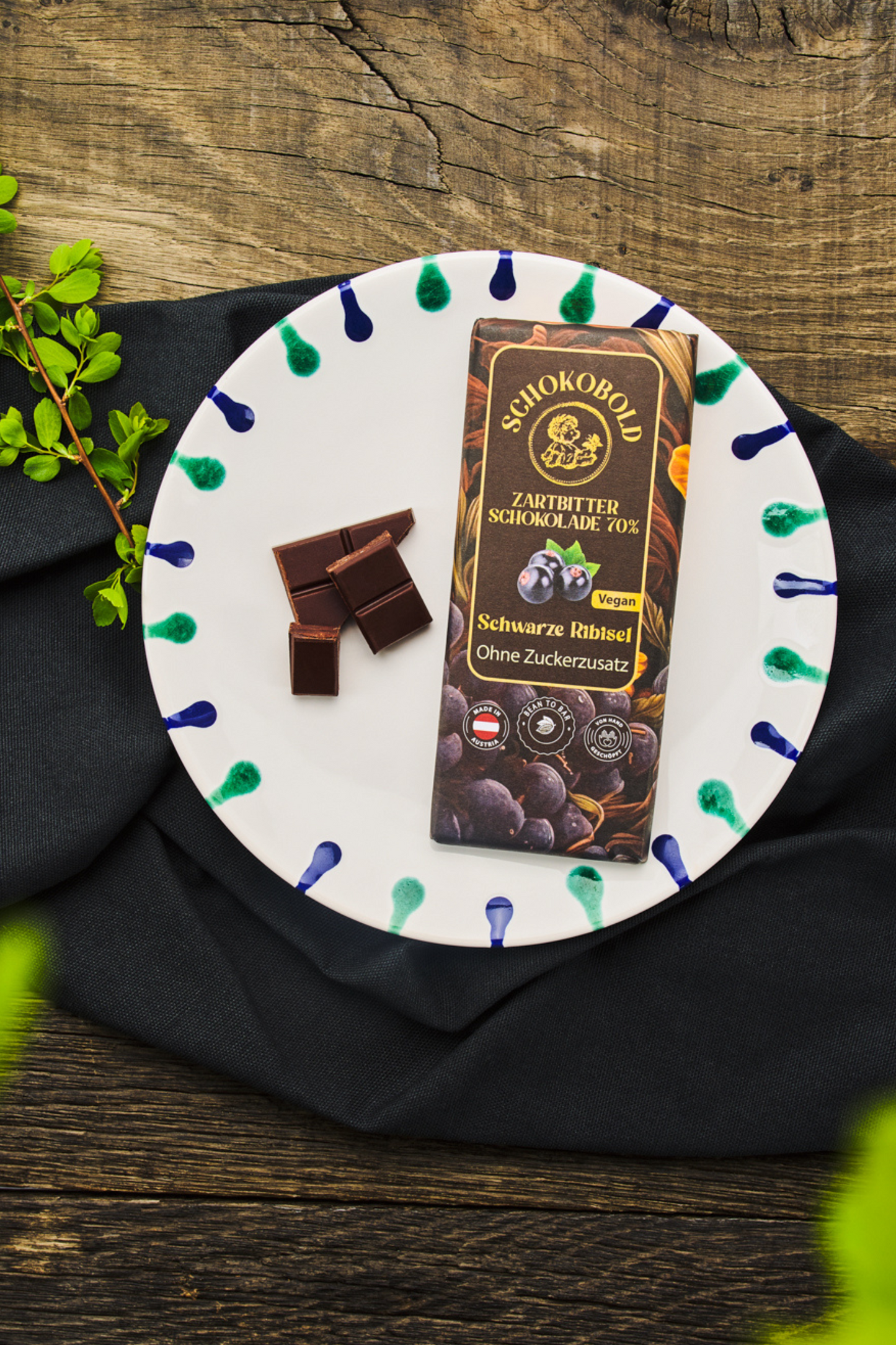 Bean -to-Bar. Black Currant Dark Chocolate,
no added sugar 70% cocoa content. Vegan